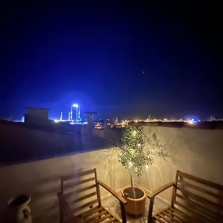 Apartment Duplex Meuble Avec Terrasse Dans Avec Piscine Agde