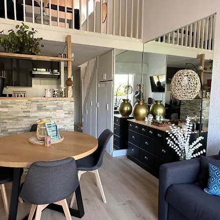 Apartament Duplex Meuble Avec Terrasse Dans Avec Piscine