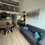 Duplex Meuble Avec Terrasse Dans Avec Piscine Апартаменти *