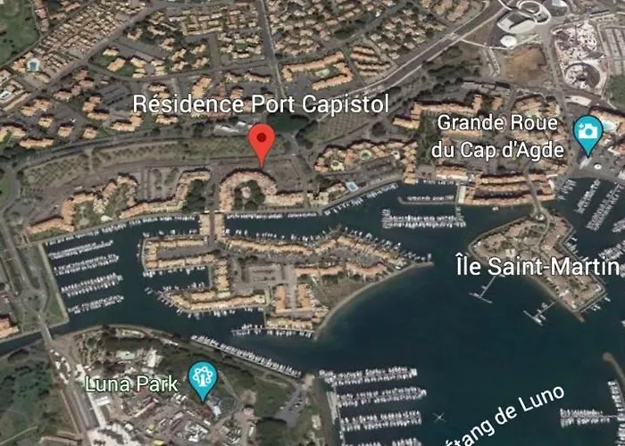 Duplex Meuble Avec Terrasse Dans Avec Piscine