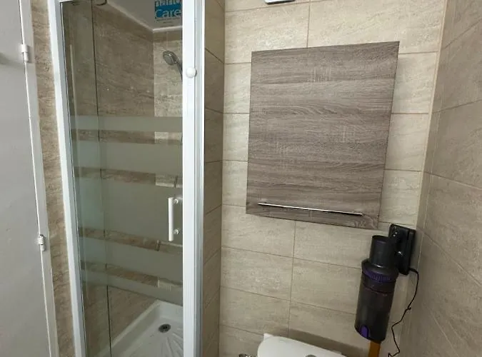 Duplex Meuble Avec Terrasse Dans Avec Piscine Apartment Agde