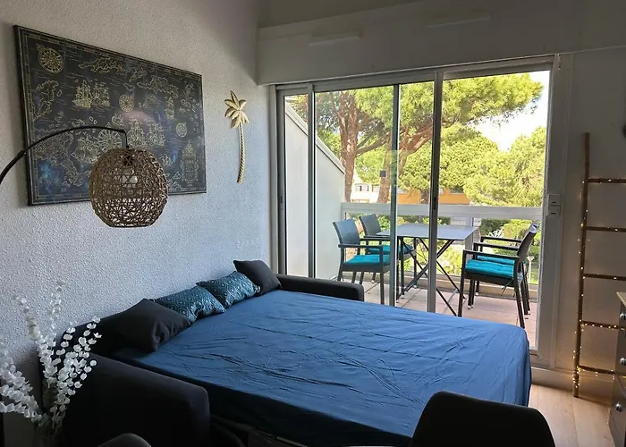 Apartment Duplex Meuble Avec Terrasse Dans Avec Piscine