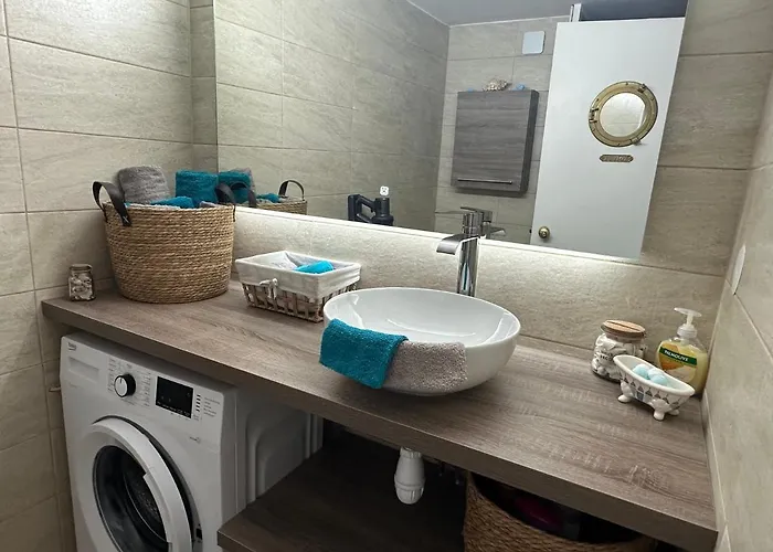 Duplex Meuble Avec Terrasse Dans Avec Piscine Apartment Agde