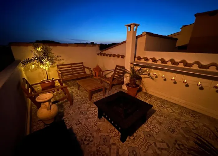 Duplex Meuble Avec Terrasse Dans Avec Piscine *