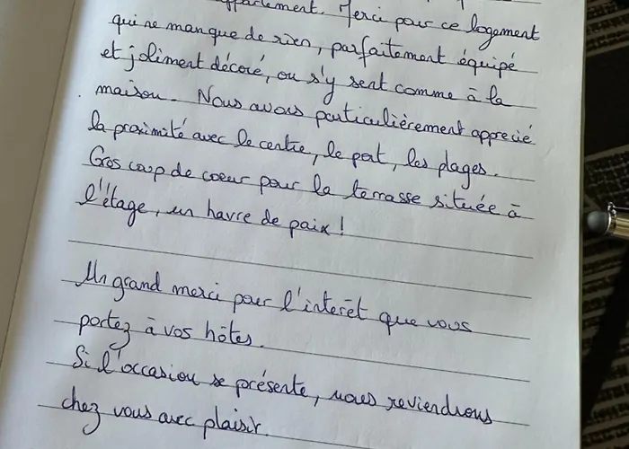 Duplex Meuble Avec Terrasse Dans Avec Piscine * Agde